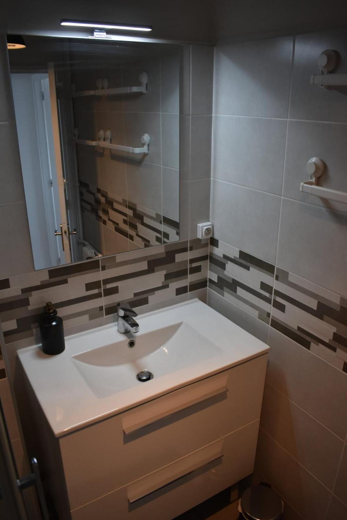 Appartement Lumineux 3 Chambres - Villeurbanne Gratte Ciel Eksteriør bilde